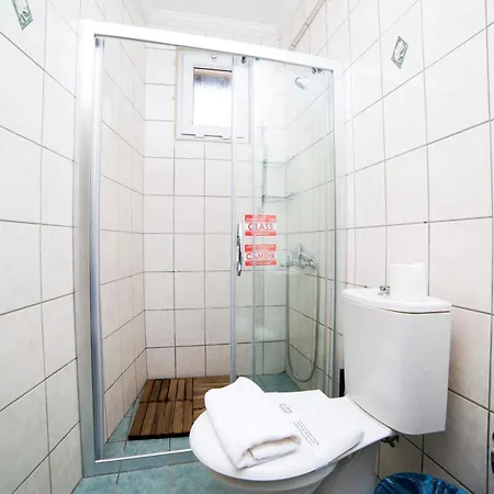 אכסניה Downtown Cozy