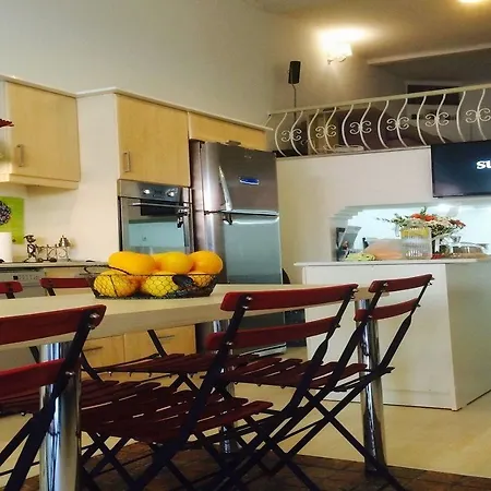 Hostal Downtown Cozy *