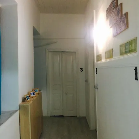 Downtown Cozy אכסניה *